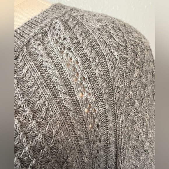 LOFT crew neck cable knit sweater, cotton and wool, size Medium - Picture 3 of 7